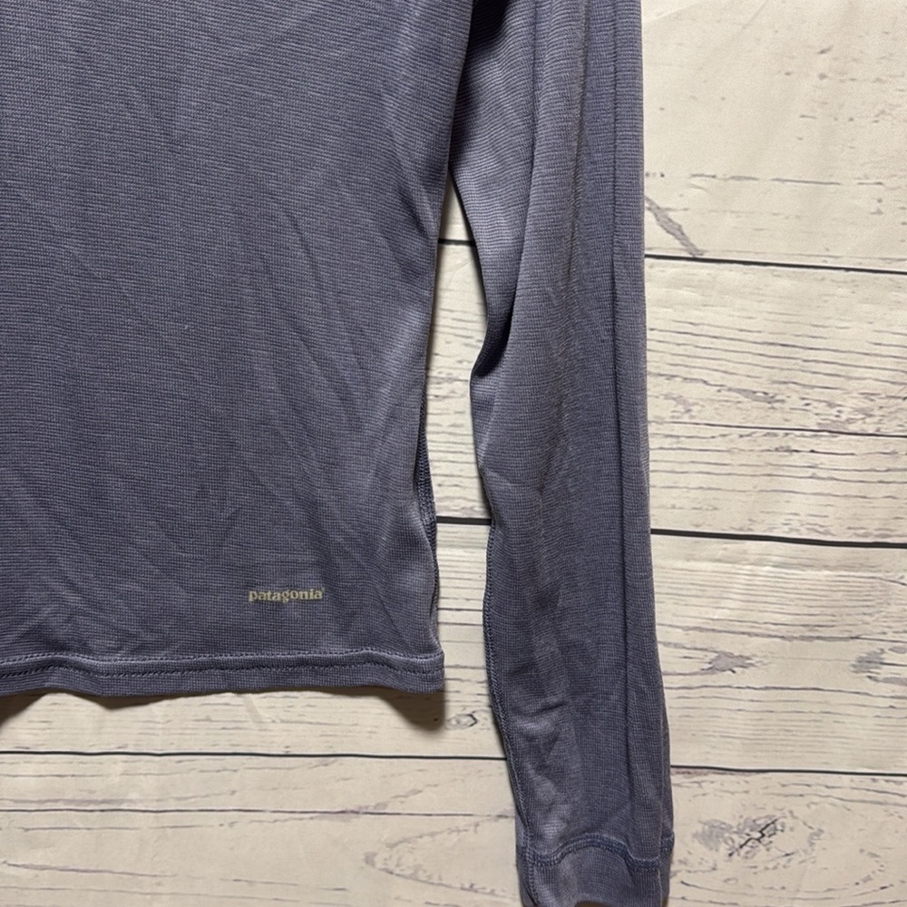 Patagonia Capilene longsleeve - Picture 2 of 5
